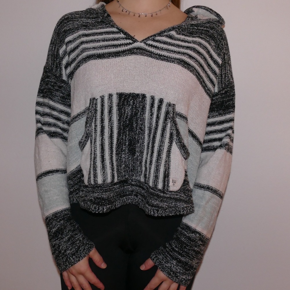 pullover - Picture 1 of 4